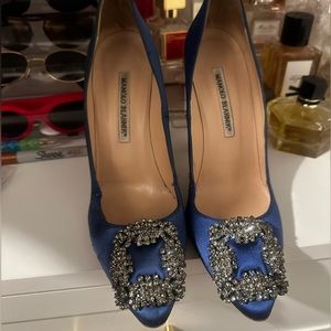 Authentic Manolo Blahnik Hangisi Pumps Blue Size 37